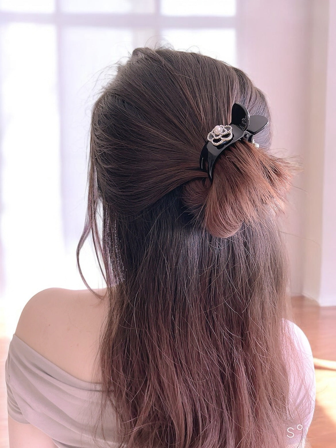 A195 - Càng cua Elegant Retro Camellia haircaught