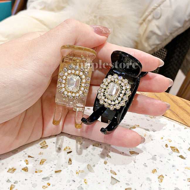 A196 - Càng cua Yumi haircaught with premium bright rhinestone