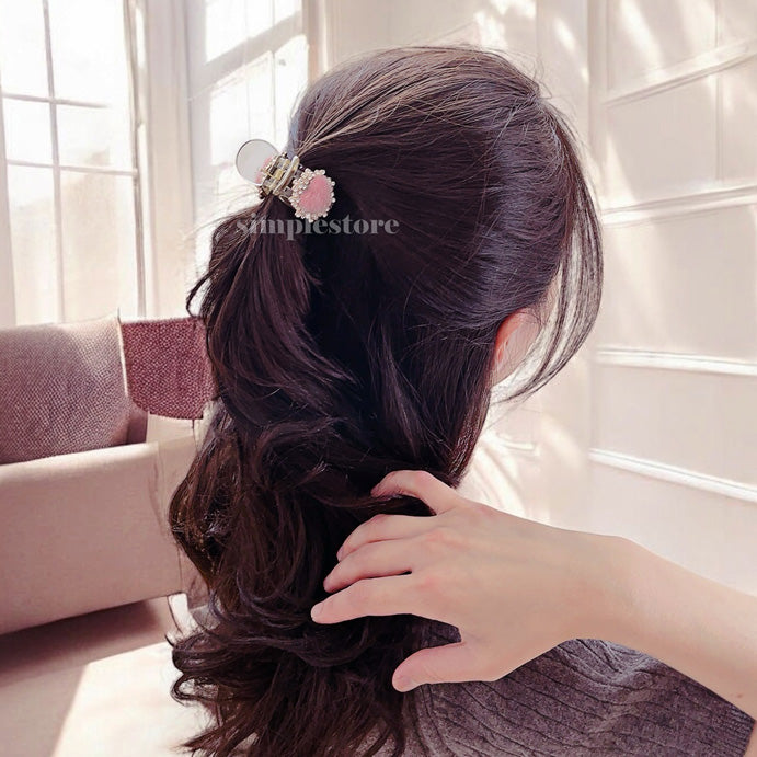 A205 - Càng cua Windy haircaught with sweet heart and rhinestone