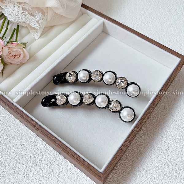 A221 - Cặp dọc Pearl and crystal rhinestone Banana pin