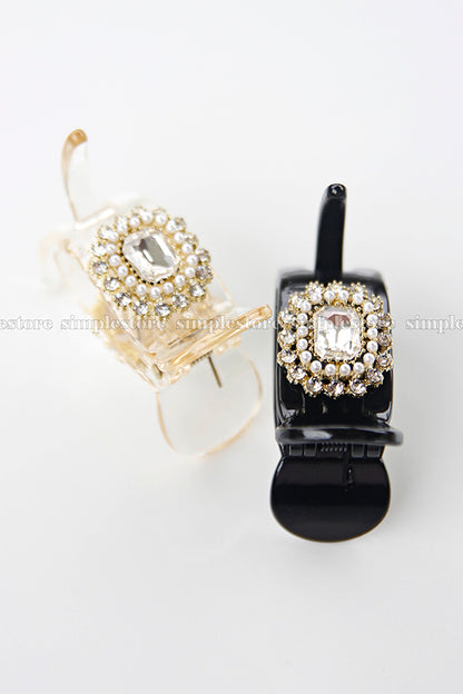 A196 - Càng cua Yumi haircaught with  premium bright rhinestone