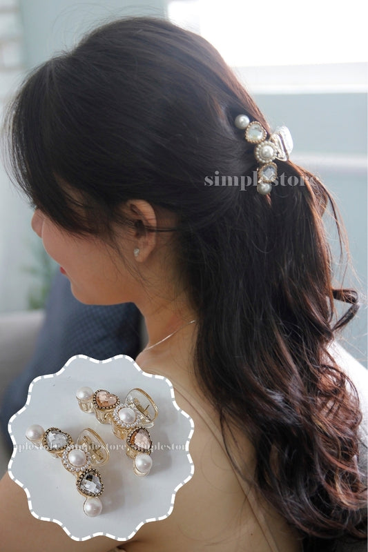 A226 - Cặp dọc Sophie heart rhinestone with shining pearl Tongs pin