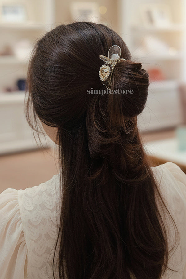 A227 - [In champagne] Càng cua Maysi haircaught with crystal gem heart