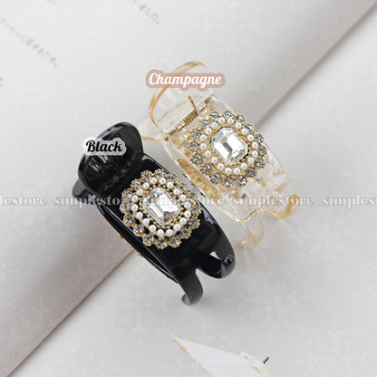 A196 - Càng cua Yumi haircaught with  premium bright rhinestone