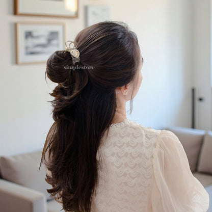 A227 - [In champagne] Càng cua Maysi haircaught with crystal gem heart