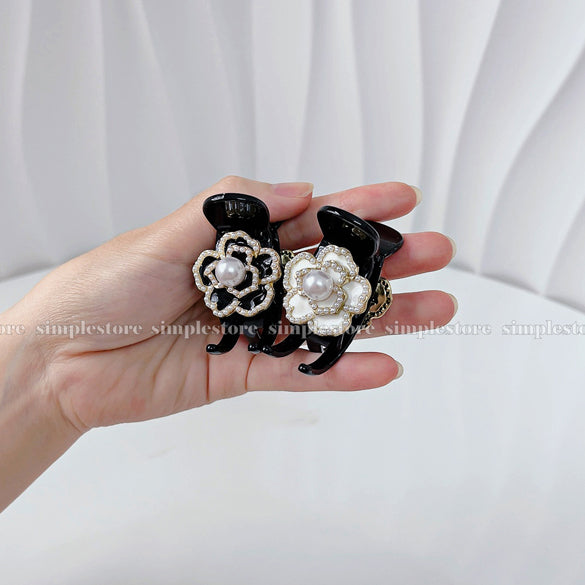 A228 - [Size 3 răng] Càng cua Holly Camellia haircaught