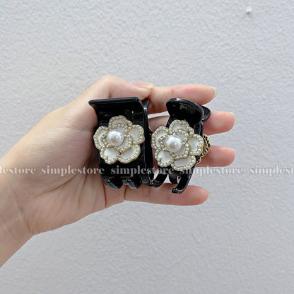 A229 - [Size 5 răng] Càng cua Holly Camellia haircaught