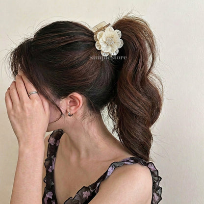 A247 - Kẹp càng cua La Rose blooming haircaught