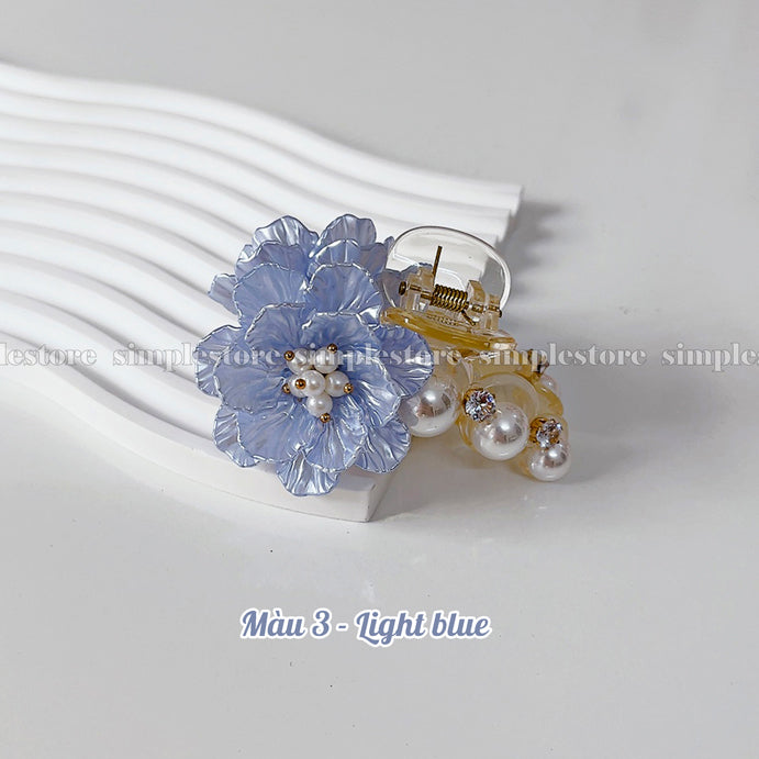 A220 - Cặp dọc Pastel Fritta flower with light cubic Pin