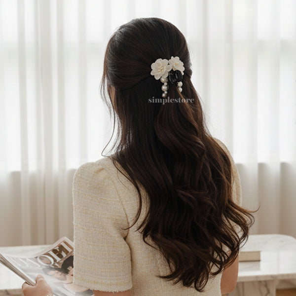 A220 - Cặp dọc Pastel Fritta flower with light cubic Pin