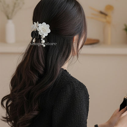 A220 - Cặp dọc Pastel Fritta flower with light cubic Pin