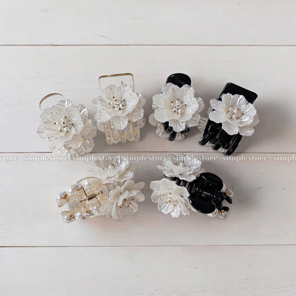 A220 - Cặp dọc Pastel Fritta flower with light cubic Pin