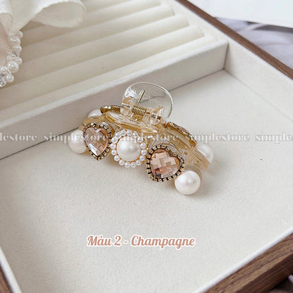 A226 - Cặp dọc Sophie heart rhinestone with shining pearl Tongs pin