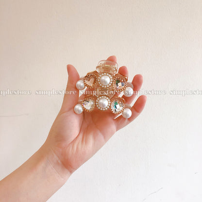 A226 - Cặp dọc Sophie heart rhinestone with shining pearl Tongs pin