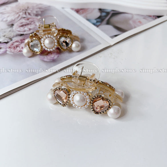 A226 - Cặp dọc Sophie heart rhinestone with shining pearl Tongs pin