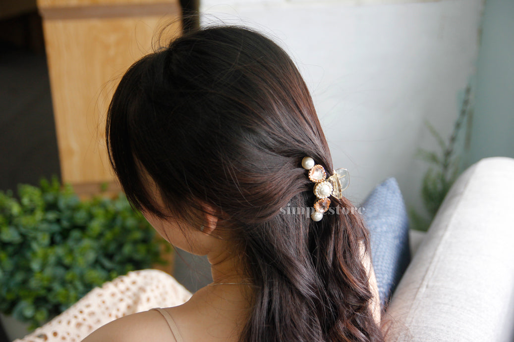 A226 - Cặp dọc Sophie heart rhinestone with shining pearl Tongs pin