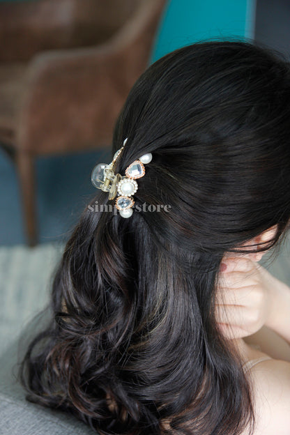 A226 - Cặp dọc Sophie heart rhinestone with shining pearl Tongs pin