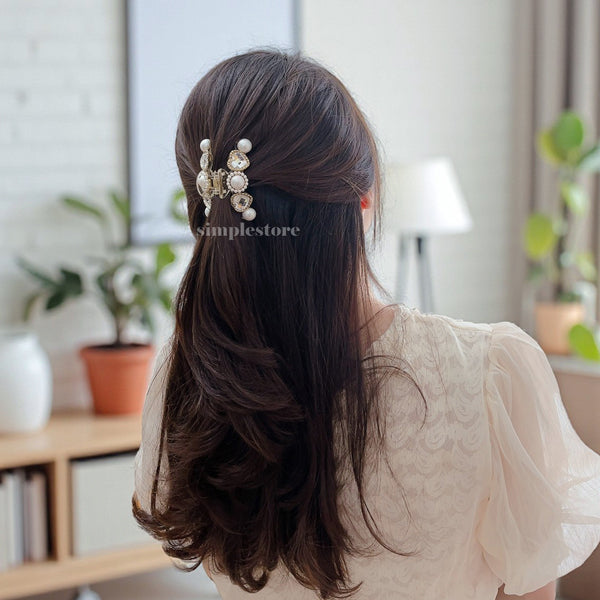 A226 - Cặp dọc Sophie heart rhinestone with shining pearl Tongs pin