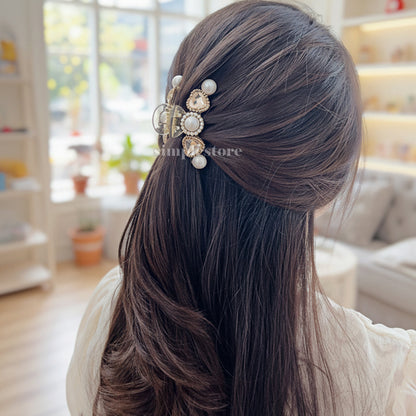 A226 - Cặp dọc Sophie heart rhinestone with shining pearl Tongs pin