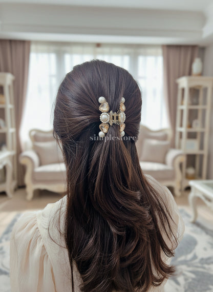 A226 - Cặp dọc Sophie heart rhinestone with shining pearl Tongs pin