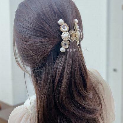 A226 - Cặp dọc Sophie heart rhinestone with shining pearl Tongs pin