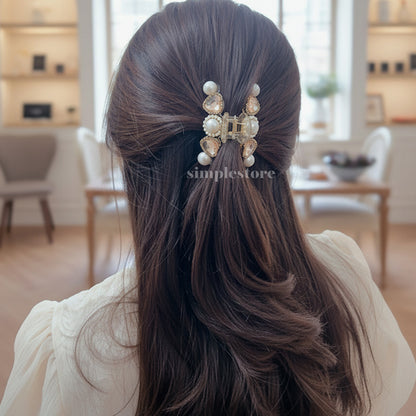 A226 - Cặp dọc Sophie heart rhinestone with shining pearl Tongs pin