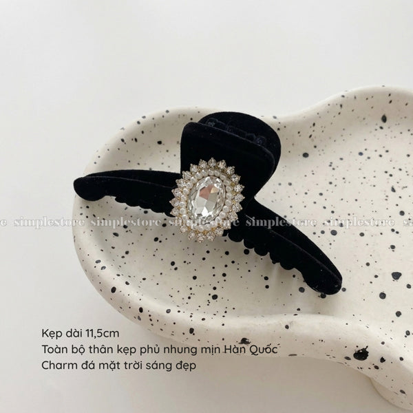 A240 - Cặp dọc Celia premium velvet with bright sun rhinestone Tongs pin