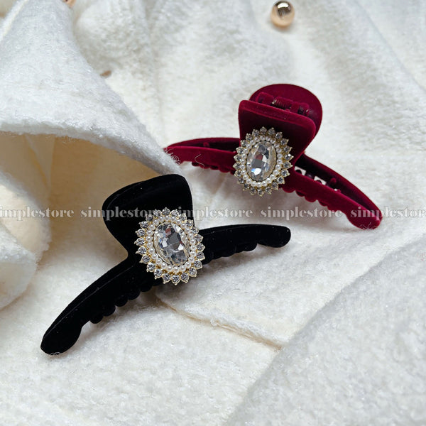 A240 - Cặp dọc Celia premium velvet with bright sun rhinestone Tongs pin