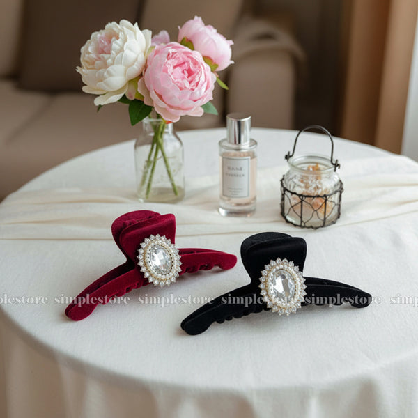 A240 - Cặp dọc Celia premium velvet with bright sun rhinestone Tongs pin