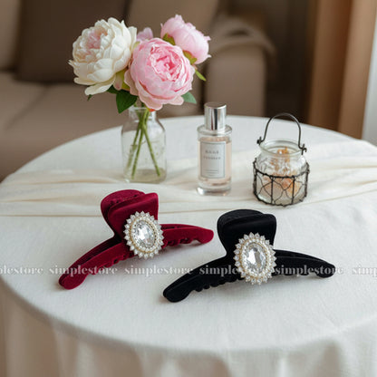 A240 - Cặp dọc Celia premium velvet with bright sun rhinestone Tongs pin