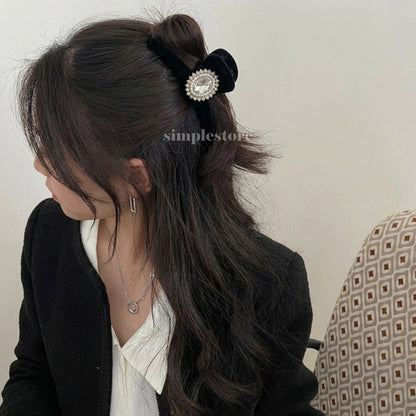 A240 - Cặp dọc Celia premium velvet with bright sun rhinestone Tongs pin