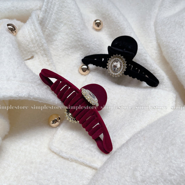 A240 - Cặp dọc Celia premium velvet with bright sun rhinestone Tongs pin