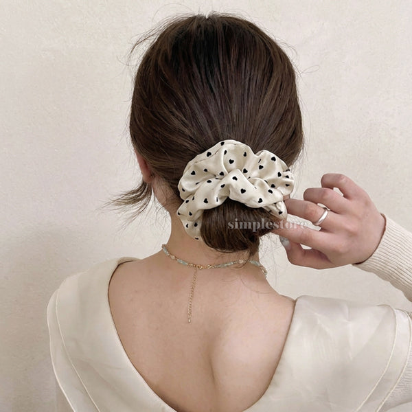A234 - Dây buộc Sarah high-grade scrunchies, trendy and elegant with sweet flocked heart