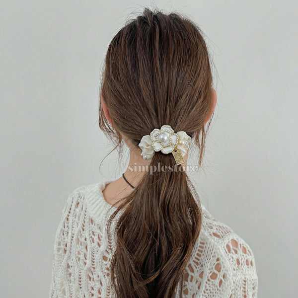 A243- Dây buộc Holly Camellia pearl pleated hair rope