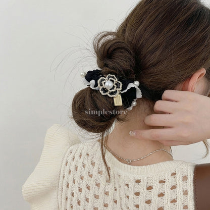 A243- Dây buộc Holly Camellia pearl pleated hair rope