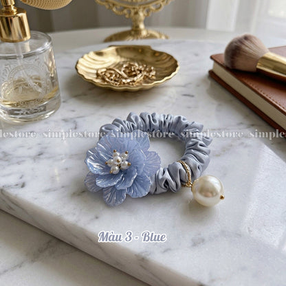 A253 - Dây buộc Pearl Blossom floral scrunchies