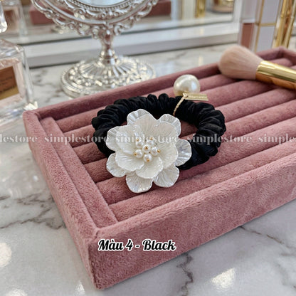 A253 - Dây buộc Pearl Blossom floral scrunchies
