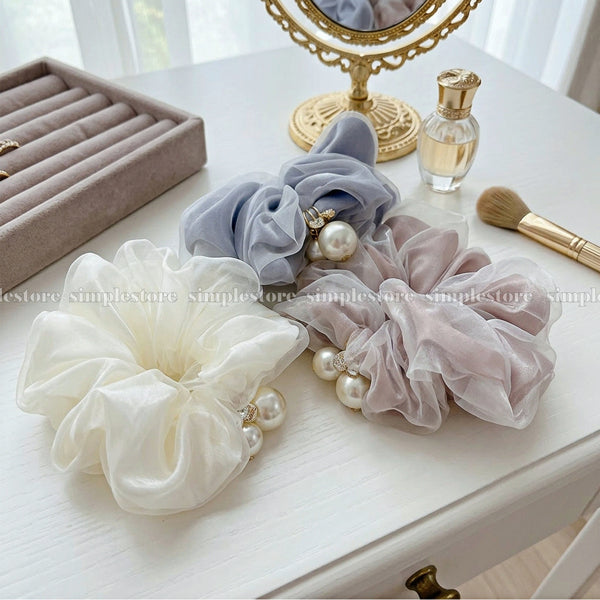 A255 - Dây buộc Pearl charm glossy organza scrunchies