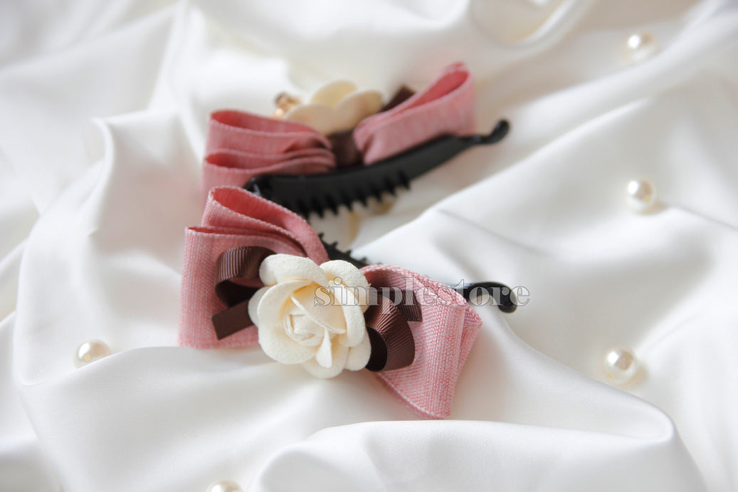 A250 - Cặp dọc French Chic Camellia Banana Clip