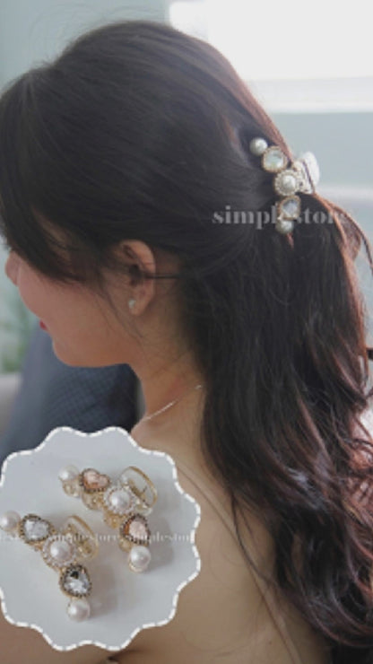 A226 - Cặp dọc Sophie heart rhinestone with shining pearl Tongs pin