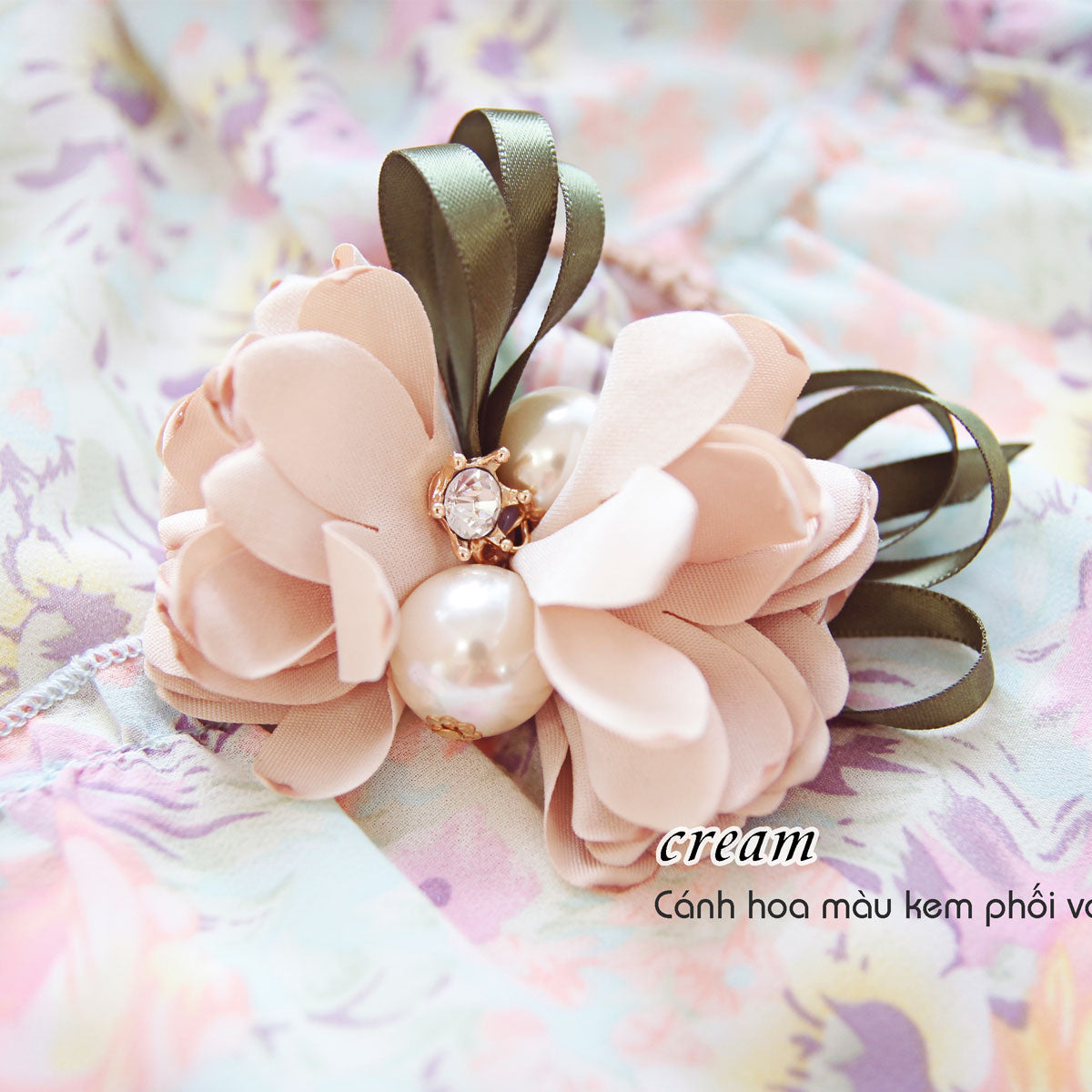 C16076 - Dây buộc xếp nơ cánh hoa cao cấp đính đá vương miện Julie Ponytail - Simple Store