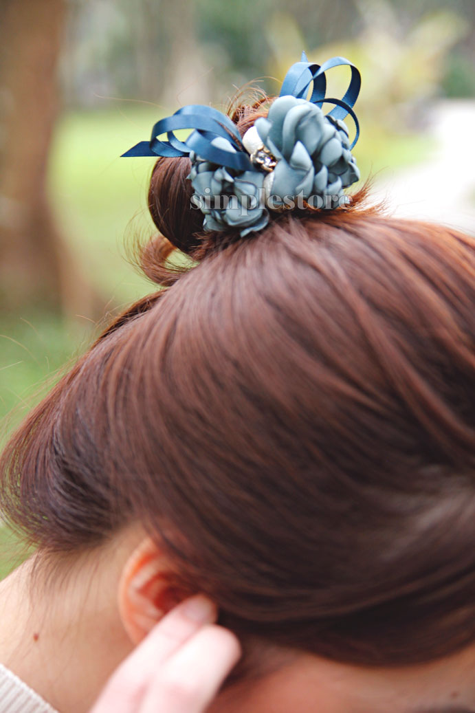 C18144 - [New Mood] Dây buộc xếp nơ cánh hoa cao cấp đính đá vương miện Julie Ponytail - Simple Store