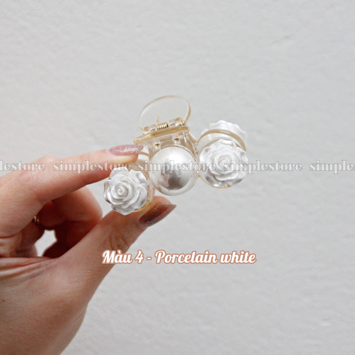 A179 - Cặp dọc La Fleur with pearl Tongs pin