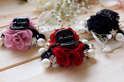 T18076 - [In Black] Cặp dọc Gorgeous Flower with crown Pin - Simple Store